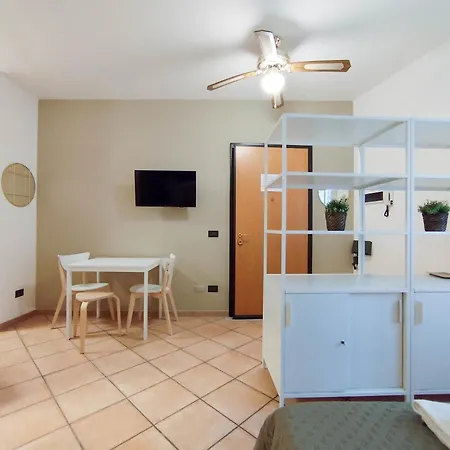 Ferienwohnung Nel Centro Di Desenzano Desenzano del Garda Exterior foto