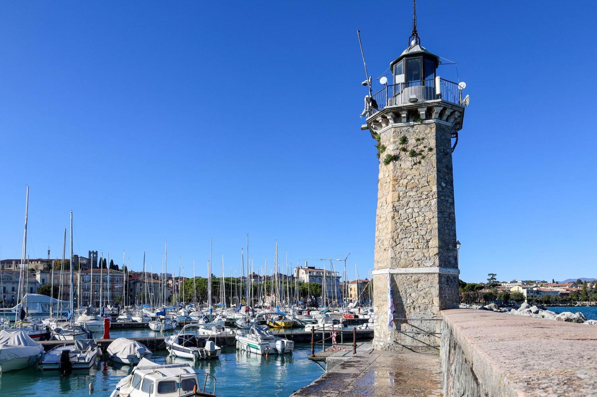 Nel Centro Di Desenzano Apartment